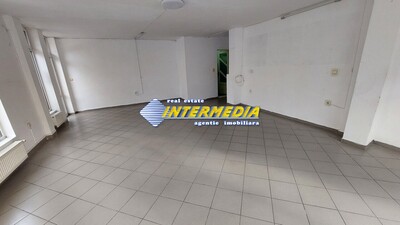 De Inchiriat Spatiu comercial 62 mp. Zona Cetate - Imagine principală