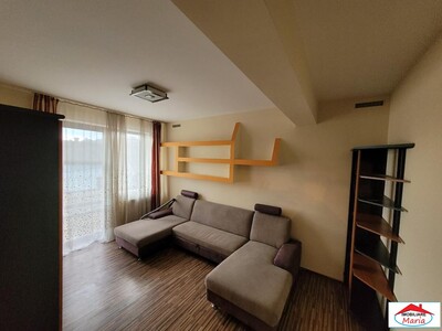 Apartament 2 camere semicentral cu parcare  - Imagine principală