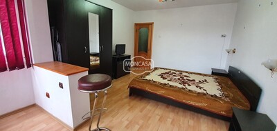 Apartament 3 camere zona Savenilor, etaj 3 - Imagine principală