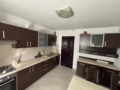 Ideal pentru sediu firma, salon, 3 camere parter Primaverii - Imagine principală