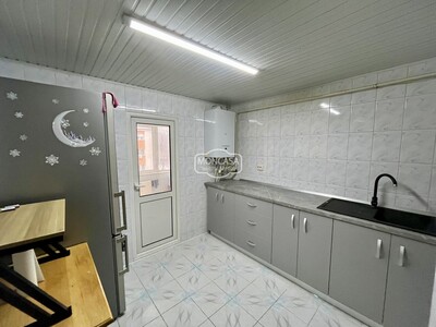 Apartament 2 camere zona Piata Mare, etaj 4 cu sarpanta - Imagine principală