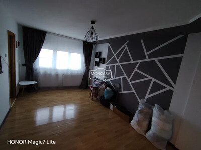 Garsoniera zona Catamarasti Deal, etaj 3 - Imagine principală