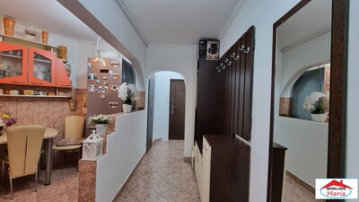 Apartament 3 camere Micro 16 din BCA - Imagine principală