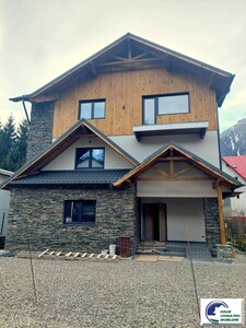 Apartament mare,spatios situat in Busteni,zona centrala - Imagine principală