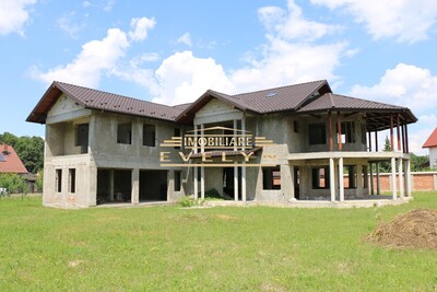 Proprietate ideală pentru locuință sau pensiune - Imagine principală