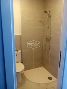 Garsoniera Col Tomoroveanu renovata, etaj 2 - Imagine principală