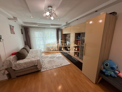 De vanzare apartament 3 camere, Zona Parcul Mihai Eminescu  - Imagine principală