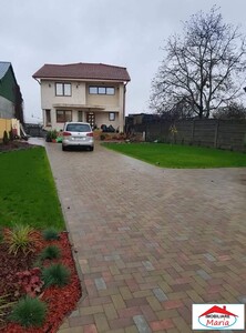 Casa cu etaj zona Dara cu teren - Imagine principală