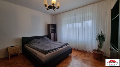 Apartament 3 camere etaj 1 zona Piata Mica - Imagine principală