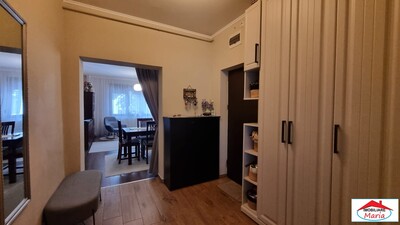Apartament 3 camere parter zona centrala - Imagine principală