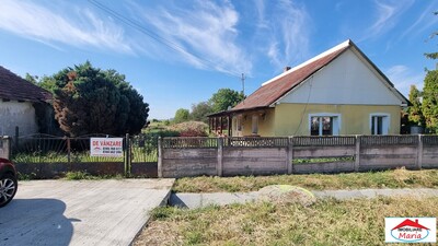 Casa cu teren 37 arii Apateu 45000 Euro - Imagine principală