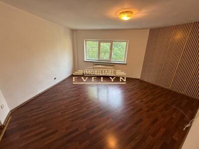 Apartament 3 camere – Strada Săvenilor | Etaj 2 | De închiriat sau - Imagine principală
